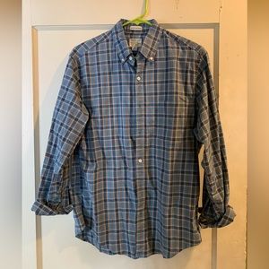Men’s J Crew Secret Wash Classic Unticked Shirt in Small